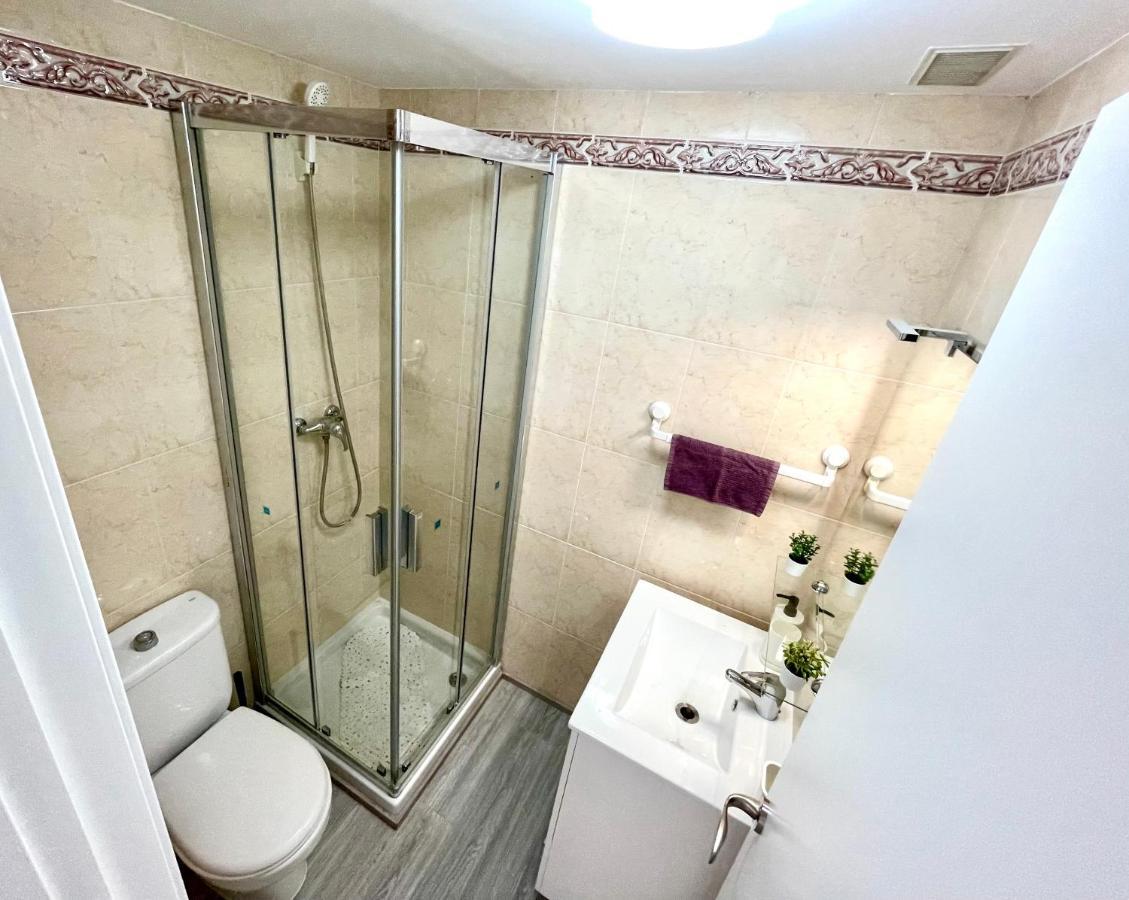 Moderno Piso De 3 Dormitorios En La Playa De Rincon De La Victoria Malaga Екстериор снимка